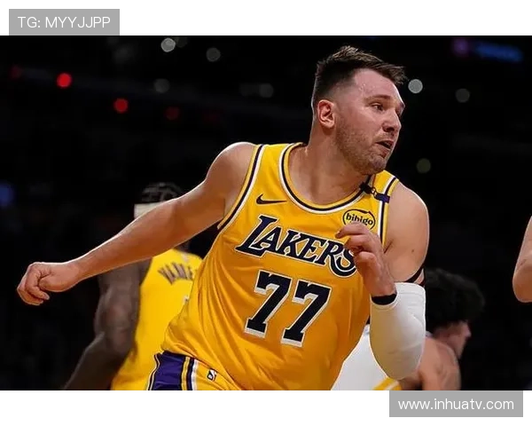 艾顿影响戈贝尔发挥进攻端受东契奇引领表现提升 艾顿影响戈贝尔发挥进攻端受东契奇引领表现提升